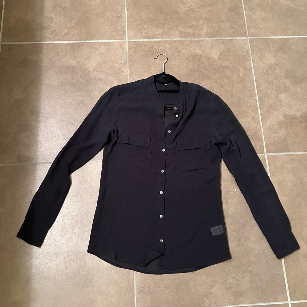 Aritzia Babaton silk button down - XS